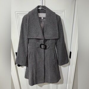 Jessica Simpson Ladies Sz 8 Lined Gray Coat 3 Button Closure and Belt with Snap